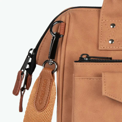 Crossbody Adventurer Medium Moscou